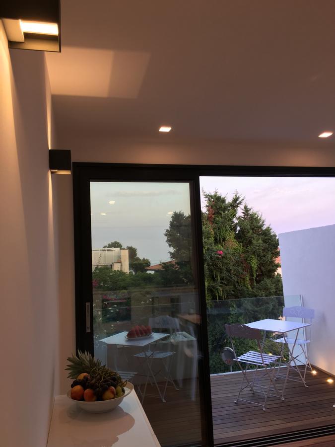 B&B Brezza Di Mare Aci Castello Exterior foto